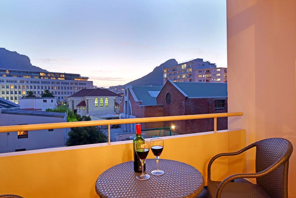 Afribode'S Studio Martini Apartment